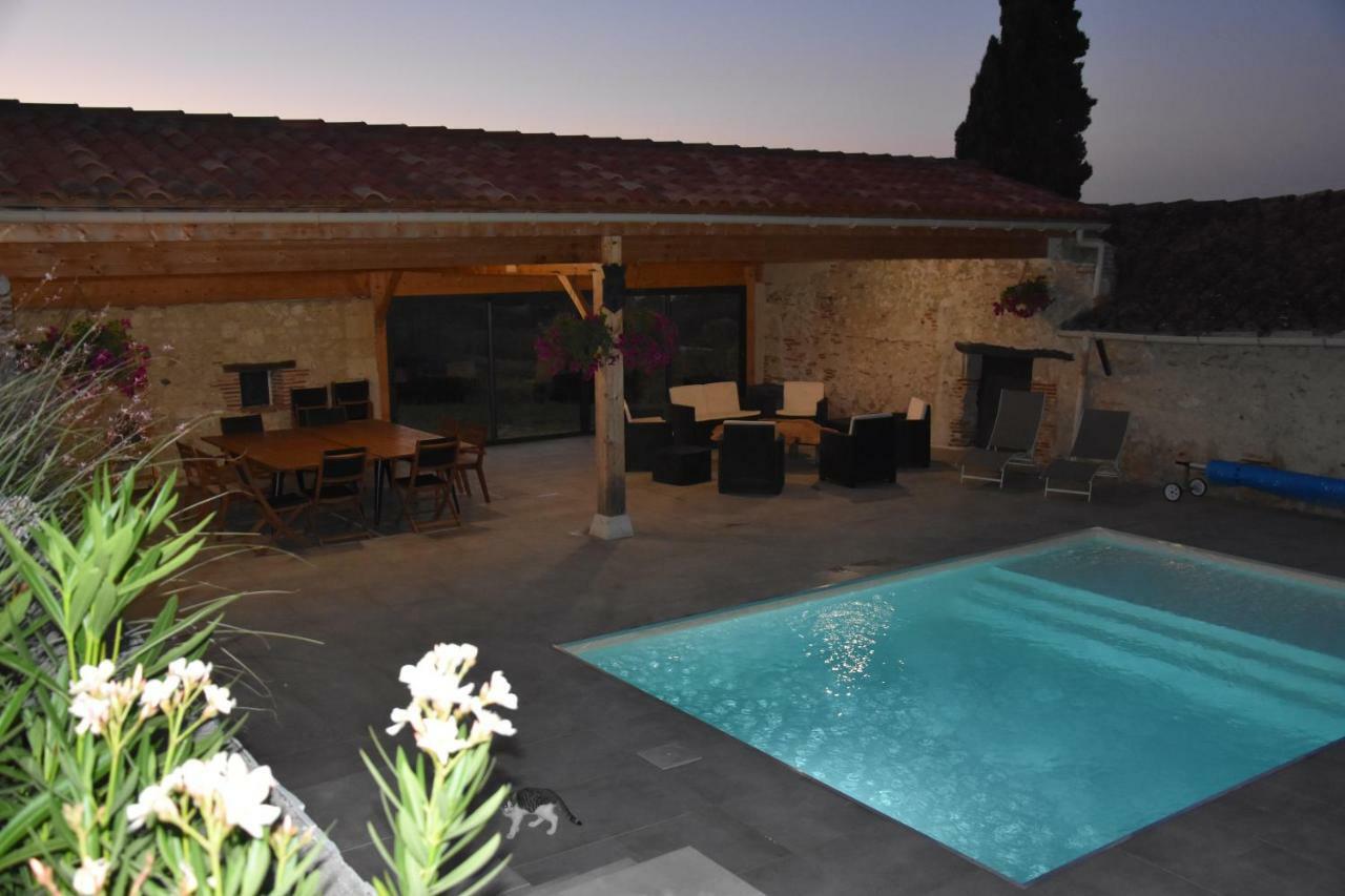 Domaine De Calbiac Bed & Breakfast Dolmayrac ภายนอก รูปภาพ