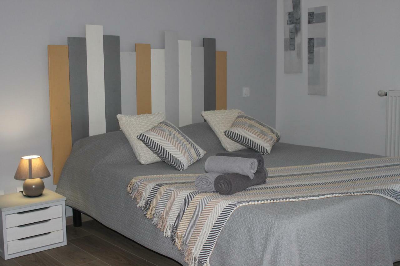 Domaine De Calbiac Bed & Breakfast Dolmayrac ภายนอก รูปภาพ